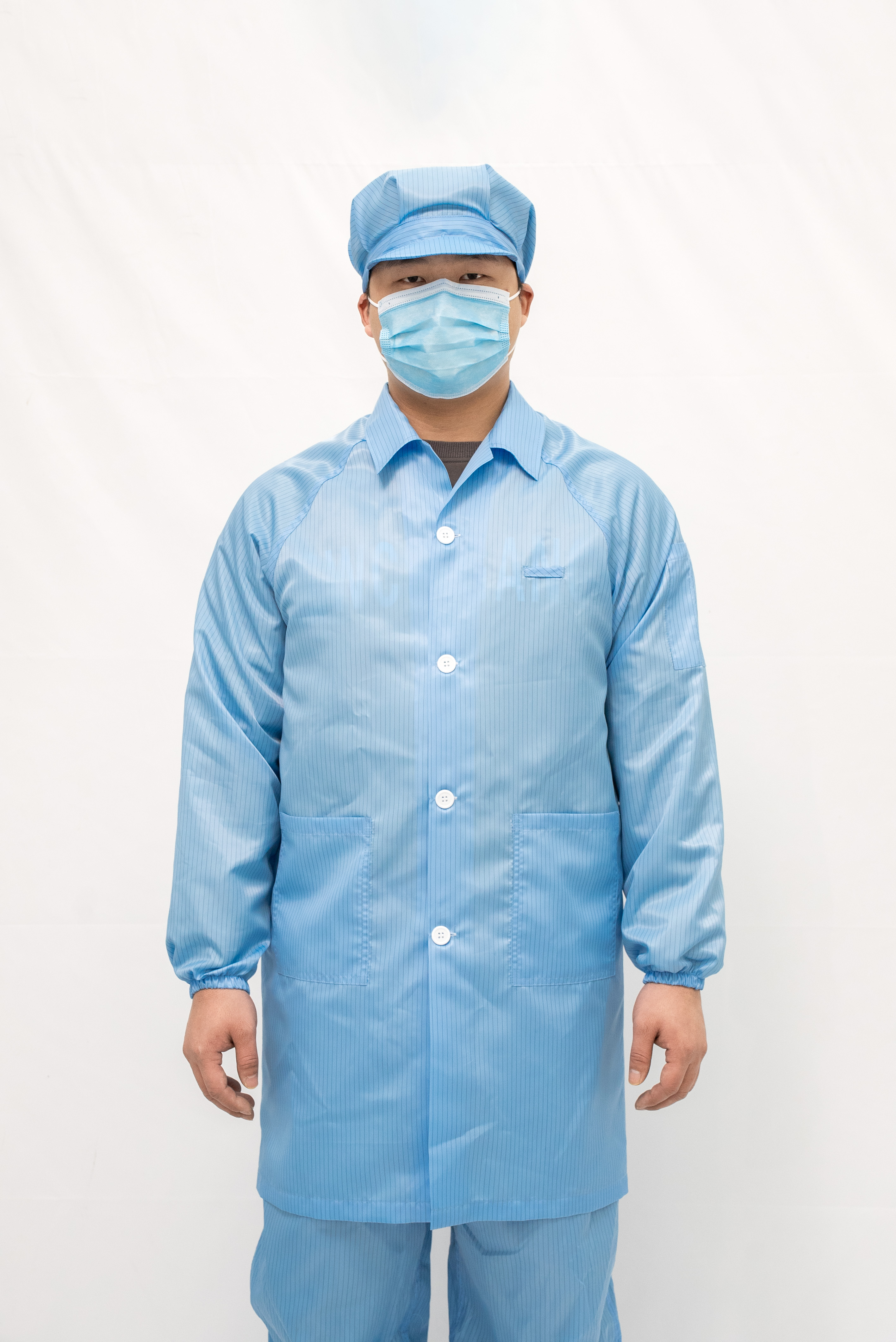 蓝条纹翻领纽扣大褂