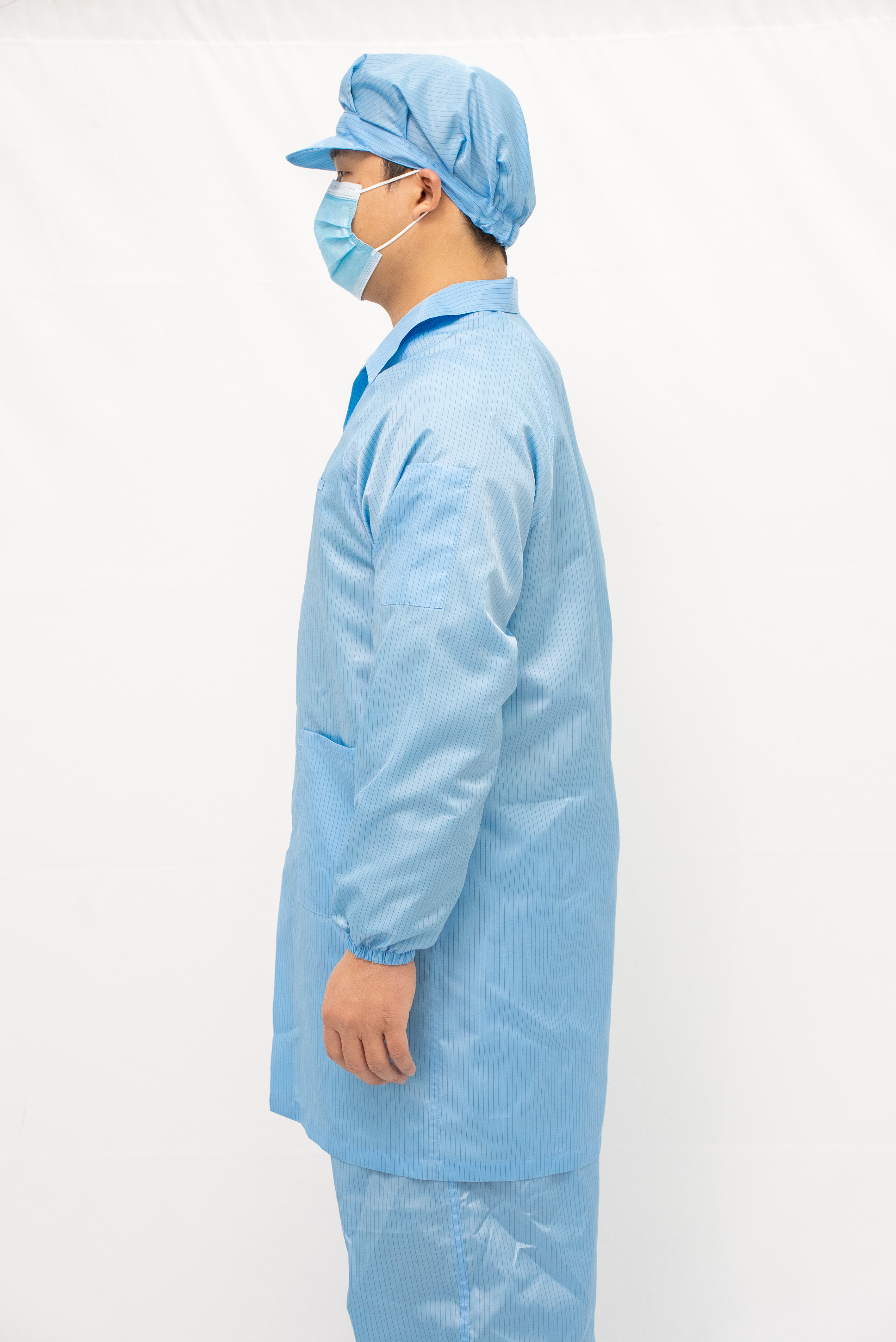 蓝条纹翻领纽扣大褂