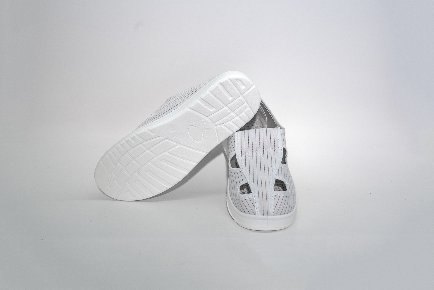 PU0.5白细条四孔(SK-PU104)