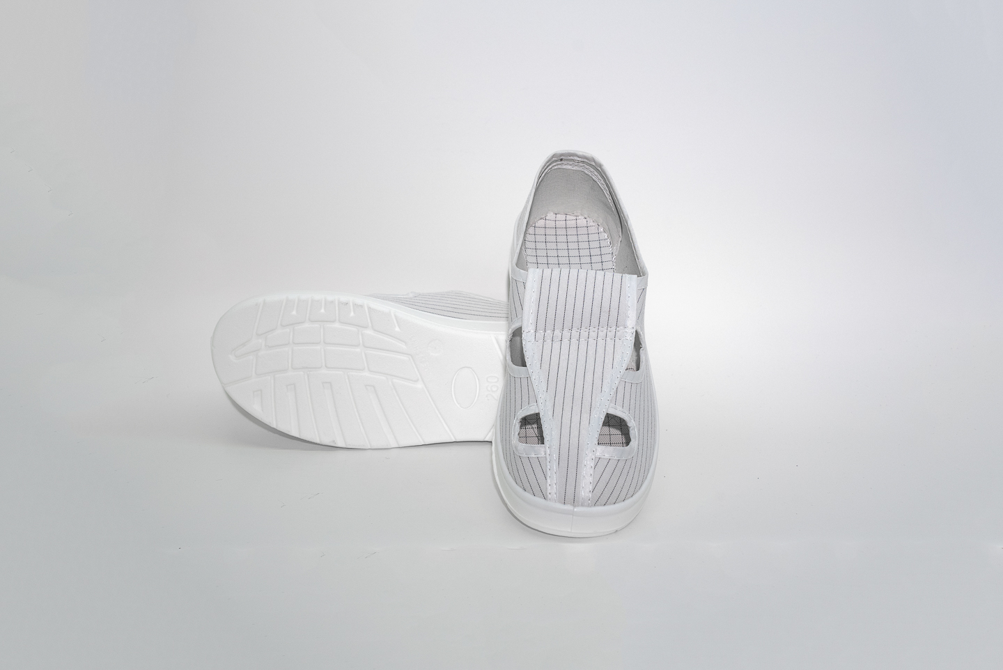 PU0.5白细条四孔(SK-PU104)