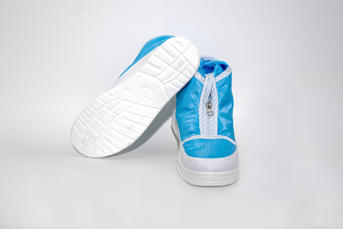 PU白革浅口蓝网格复海绵长筒 (CT-PU613)